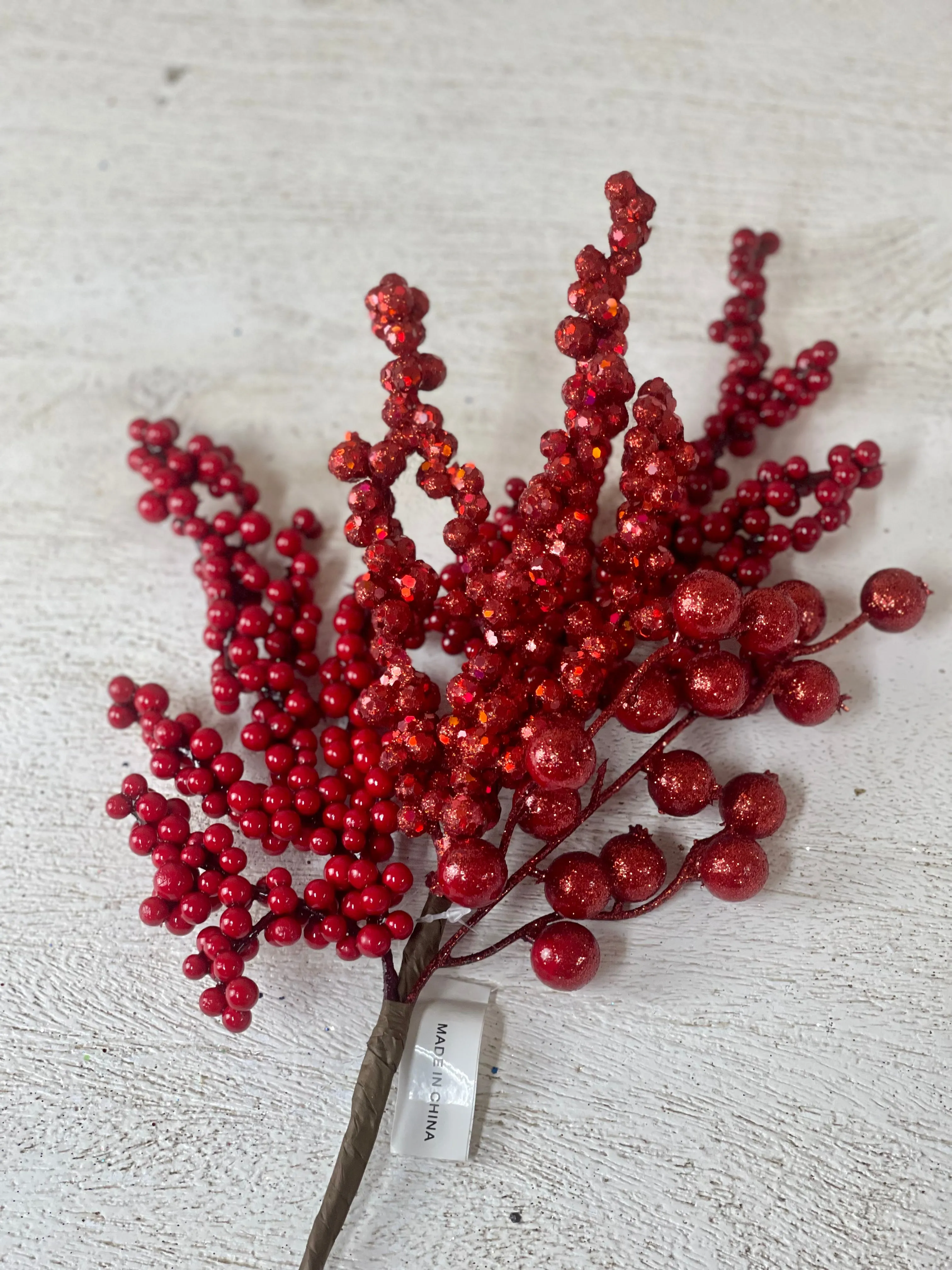 15 Inch Mixed Red Berry Pick